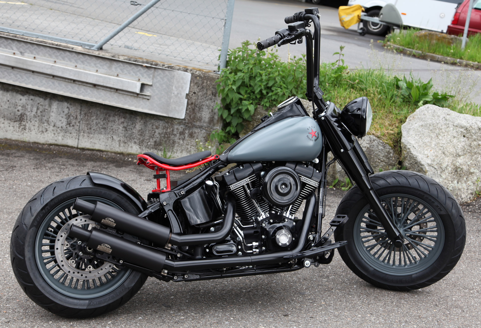 CCCP Harley-Davidson Bobber Umbau
